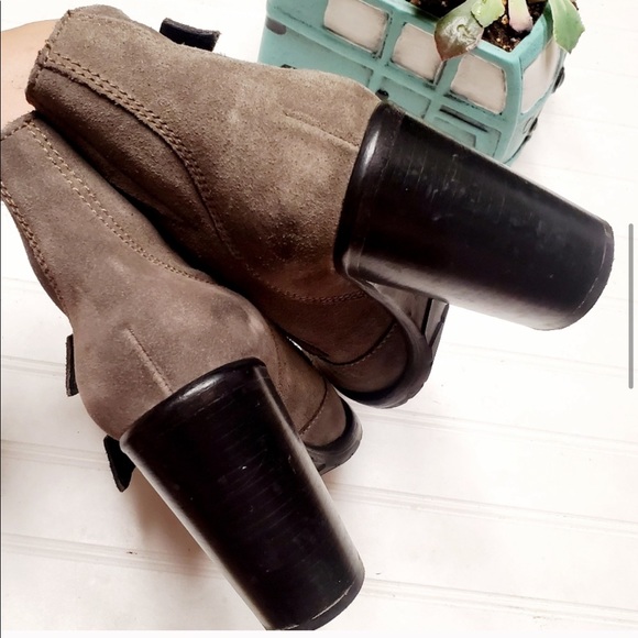 All saints Kurve gray suede buckle heeled booties - Picture 2 of 5